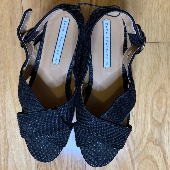 TRIBAL WEDGES - Picture 2 of 4